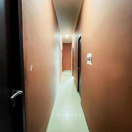 Citara Jaya Guesthouse Mitra Reddoorz Bekasi Exteriér fotografie