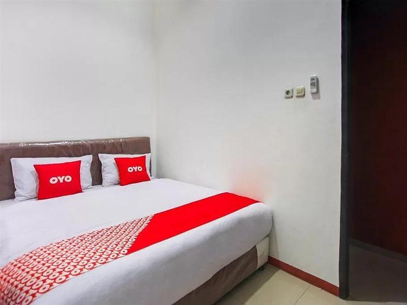 Citara Jaya Guesthouse Mitra Reddoorz Bekasi Exteriér fotografie